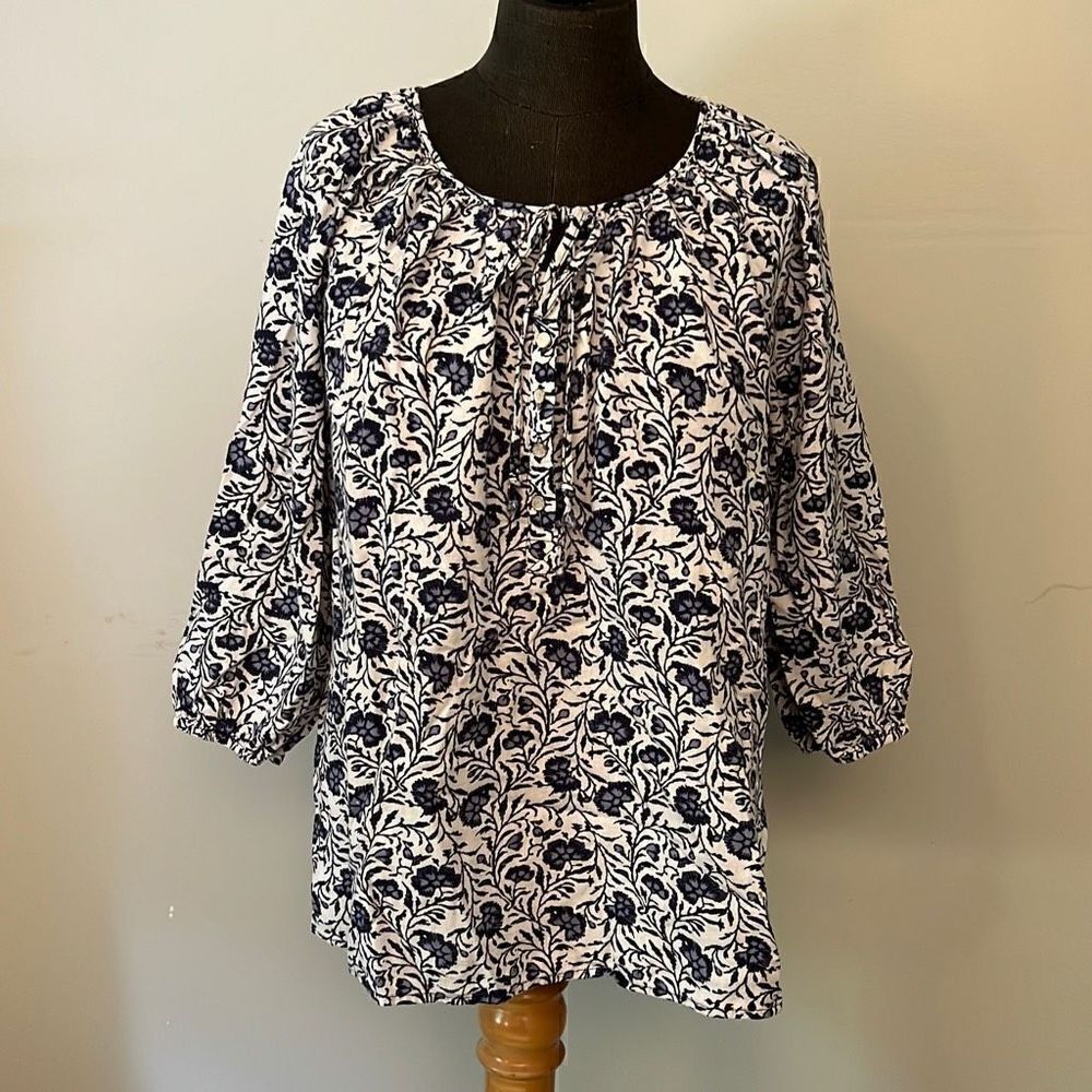 Anne Carson Women's Blue White Floral Tie Front Linen Blend Blouse
